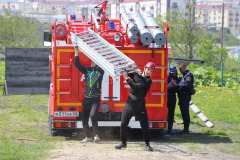 Соревнования по пожарно-спасательному спорту в Томари
