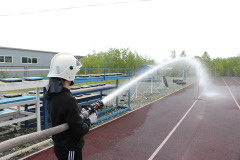 В Троицком прошли соревнования по пожарно-спасательному спорту среди школьников